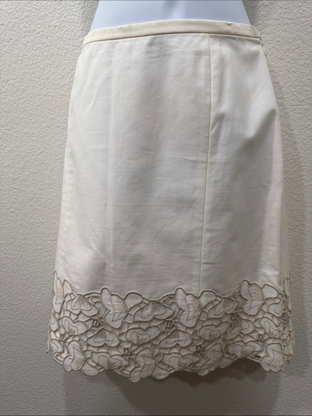 PIAZZA SEMPIONE -Elegant Cream Floral-Trim A-Line Skirt